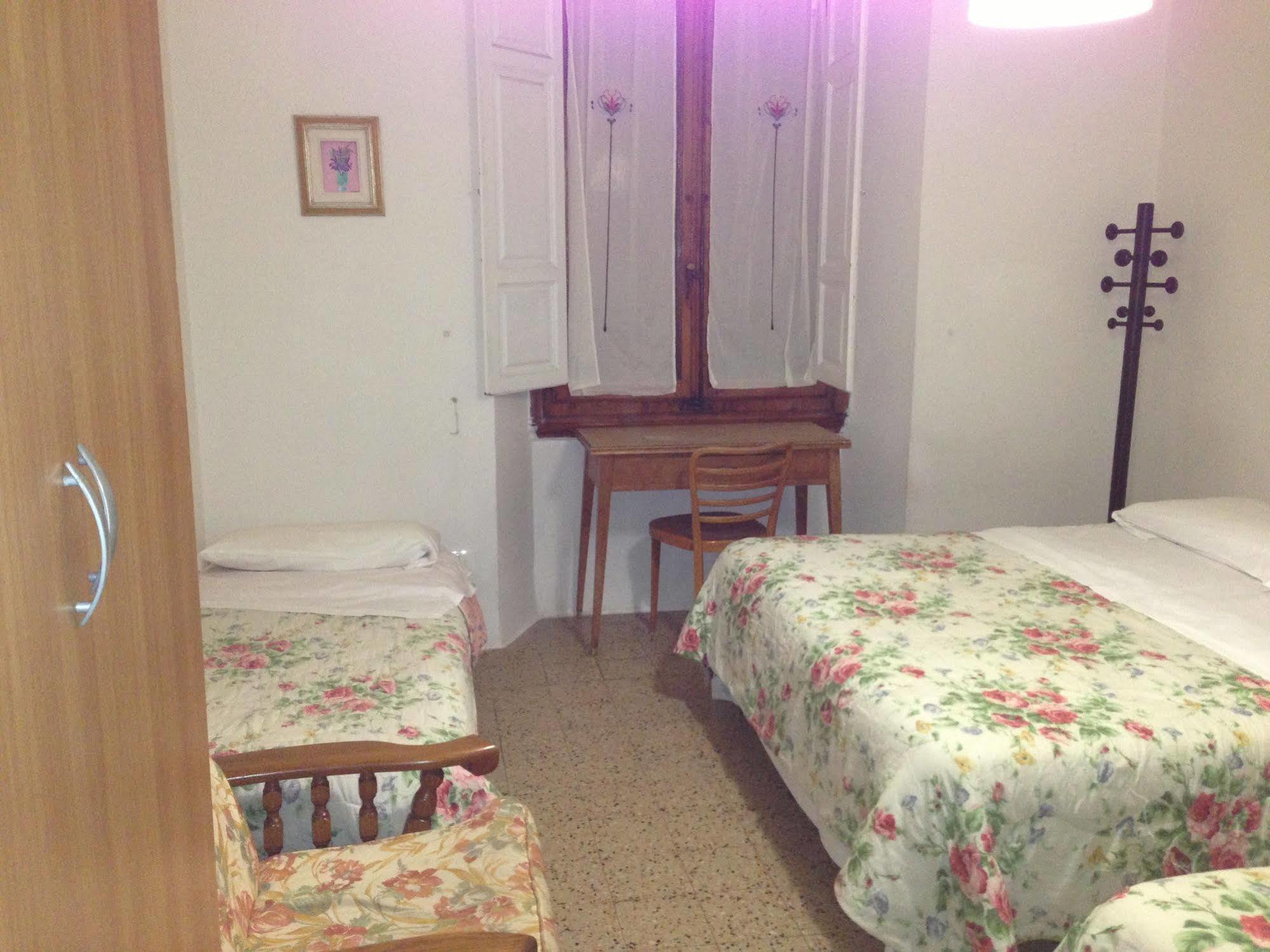 Hostel Veronique Firenze Eksteriør bilde